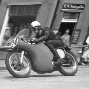 Peter Middleton (Norton) 1960 Junior TT