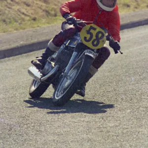 Peter Quaggin (Suzuki) 1976 Jurby Road