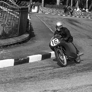 Peter Walsh (MV) 1959 Ultra Lightweight TT