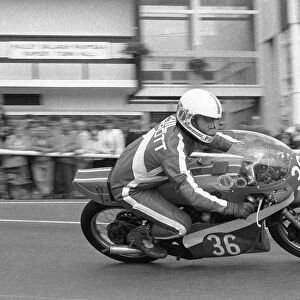 Phil Parrott (Yamaha) 1983 Lightweight Manx Grand Prix