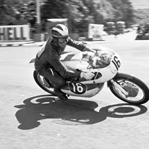 Phil Read (Yamaha) 1964 Lightweight TT