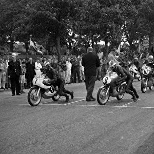 Phil Read (Yamaha) and Frank Perris (Suzuki) 1965 Ultra Lightweight TT