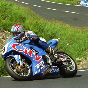 Philip McCallen (Yamaha) 1999 Formula One TT