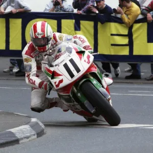 Phillip McCallen (Honda) 1994 Formula One TT