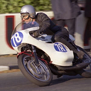Ray Ashcroft (Yamaha) 1971 Junior TT