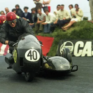 Ray Bell / J Wetherell (BMW) 1970 750 Sidecar TT