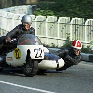 Ray Bell & M France (BMW) 1969 Sidecar TT