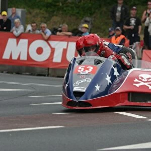 Remy Guignard & Frederique Poux (MR Equipe) 2011 Sidecar TT