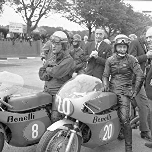 Renzo Pasolini & Kel Carruthers - the Benelli Team 1970