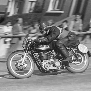 Richard Carman (AJS) 1957 Junior Manx Grand Prix