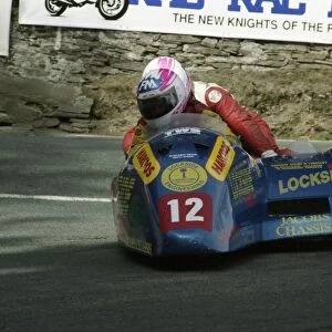 Richard Crossley & Colin Hardman (Honda) 1993 Sidecar TT