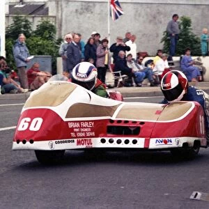 Richard Crossley & Karl Ellison (Yamaha) 1990 Sidecar TT