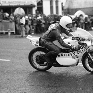 Rick Burrows (Yamaha) 1977 Junior TT