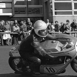 Rick Cannon (Suzuki) 1977 Senior Manx Grand Prix