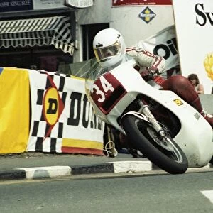 Rob Claude (P&M Suzuki) 1982 Formula One TT