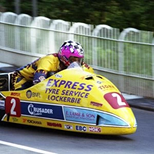 Rob Fisher & Boyd Hutchinson (Baker Yamaha) 1996 Sidecar TT