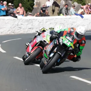 Rob Hodson (Kawasaki) and Jamie Coward (Kawasaki) 2022 Southern 100 Rob Hodson (Kawasaki) and Jamie Coward (Kawasaki) 2022 Southern 100