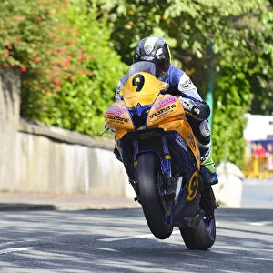 Rob Hodson (Yamaha) 2014 Senior Manx Grand Prix