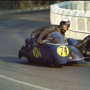 Rob Williamson & Jack McPherson (Weslake Triumph) 1971 750 Sidecar TT