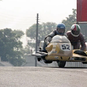 Robert Mullen & Martin Murphy (Barton Suzuki) 1978 Sidecar TT
