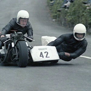 Robert Philpott & Michael Buxton (Laverda) 1978 Sidecar