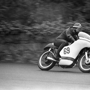 Robin Dawson (AJS) 1962 Junior Manx Grand Prix