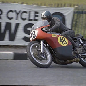 Robin Duffty (Norton) at Cruicksjanks 1970 Senior TT