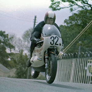 Roger Nicholls (Suzuki) 1972 Formula 750 TT