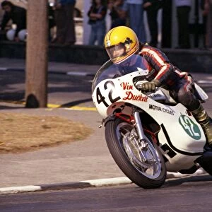 Roger Nott (Yamaha) 1975 Lightweight Manx Grand Prix