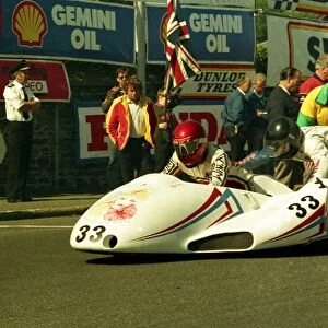 Rolf Suess & Karl Schuler (Seymaz Junior Yamaha) 1988 Sidecar TT