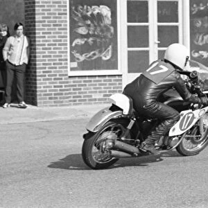 Ron Baylie (Honda) 1972 Production TT