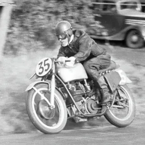 Ronnie Mead Velocette 1952 Lightweight Ulster Grand Prix Ronnie Mead Velocette 1952 Lightweight Ulster Grand Prix