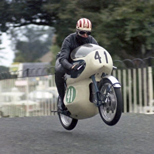 Roy Buckwell (Greeves) 1968 Lightweight Manx Grand Prix