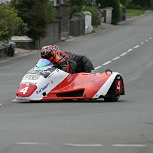Roy Hanks and Dave Wells (Molyneux Rose) 2005 Sidecar TT