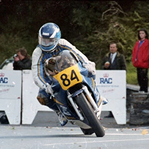 Roy New (Suzuki) 1992 Senior Manx Grand Prix