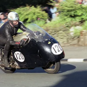 Roy Reid (Norton) 1990 Classic Lap