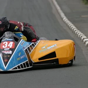 Roy Tansley & Neil Kelly (Yamaha) 2003 Sidecar TT