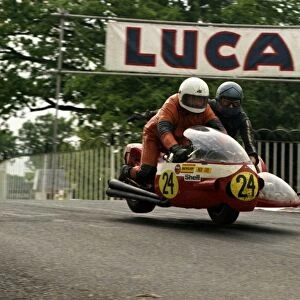 Roy Woodhouse & D Houghton (Honda) 1974 750 Sidecar TT