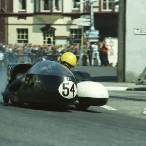 Rudi Kurth & Jean Claude Gudel (CAT) 1967 Sidecar TT