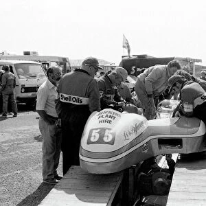 Scrutineering 1985 Sidecar TT