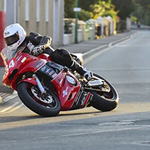 Simon Morgan (Yamaha) 2014 Newcomers A Manx Grand Prix