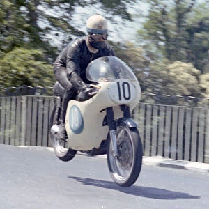 Bill Smith (AJS) 1965 Junior TT
