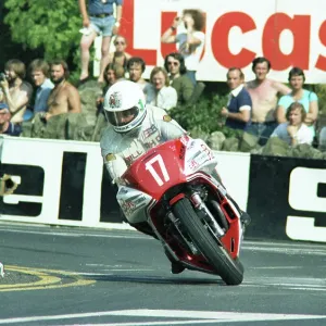 Bill Smith (Bimota Suzuki) at Quarter Bridge; 1978 Production TT
