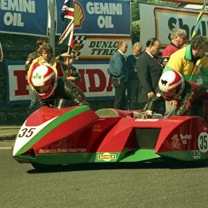 Sreve Sinnott & Dave Corlett (Yamaha) 1988 Sidecar TT