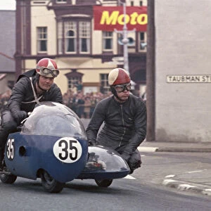 Stan Nightingale & P Ogden (Norton) 1966 Sidecar TT