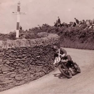 Stanley Woods (Norton) 1932 Senior TT