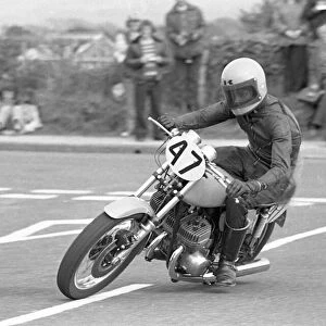 Steve Graves (Kawasaki) 1975 Jurby Road