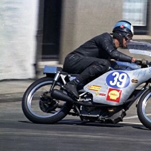 Steve Jolly (Seeley) 1969 Junior TT