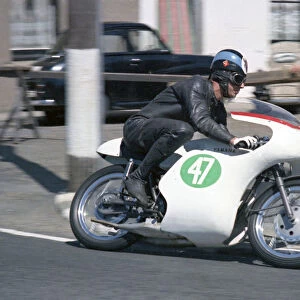 Steve Jolly (Yamaha) 1968 Lightweight TT