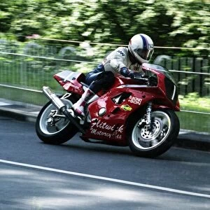 Steve Linsdell (Flitwick Yamaha) 1993 Supersport 400 TT